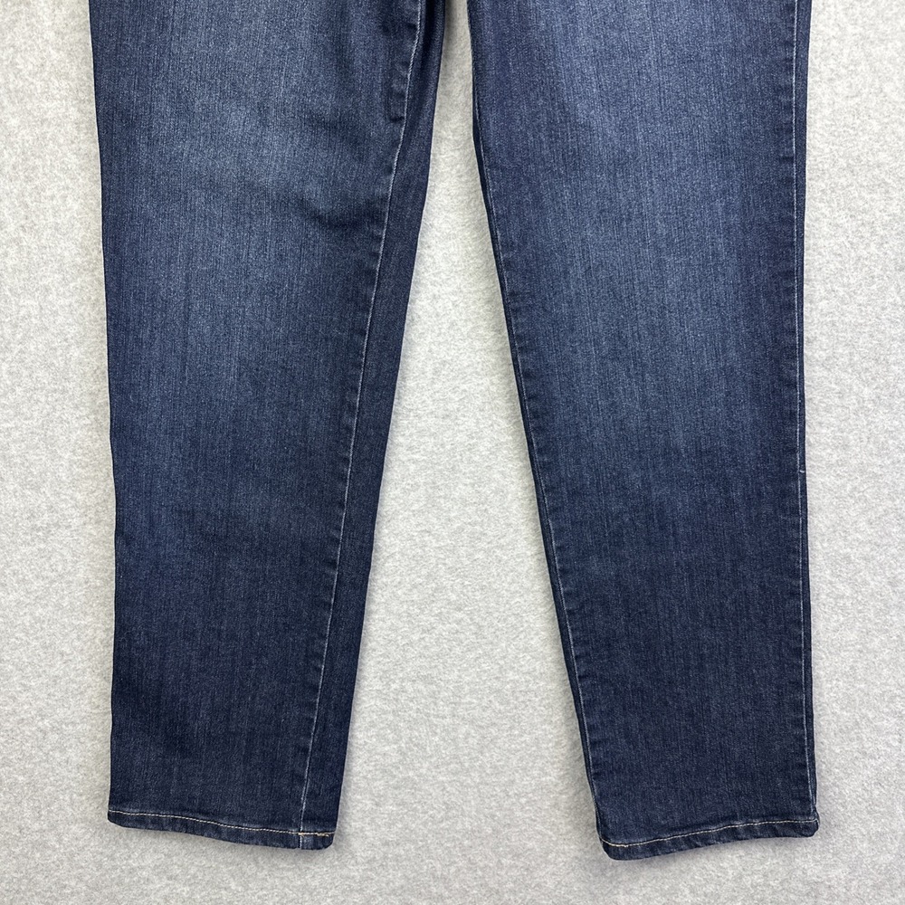Gloria Vanderbilt Women's Amanda Jeans Size 6 - Picture 2 of 10